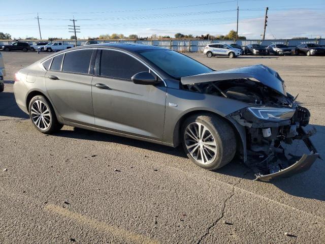 VIN W04GR6SX0J1067611 2018 BUICK REGAL no.4