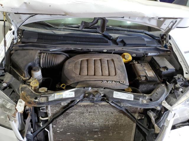 2016 CHRYSLER TOWN & COU - 2C4RC1BG5GR298365