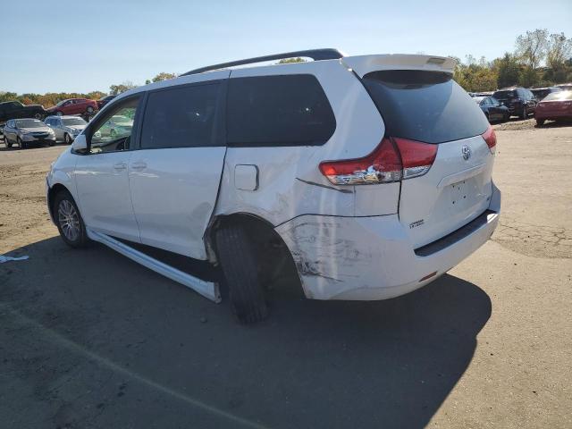 VIN 5TDYK3DC6ES477135 2014 Toyota Sienna, Xle no.2