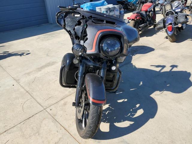 2018 HARLEY-DAVIDSON FLHXSE 1HD1PXL12JB959899