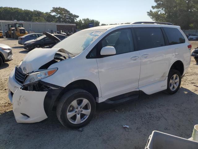 VIN 5TDKK3DC4ES477723 2014 Toyota Sienna, LE no.1