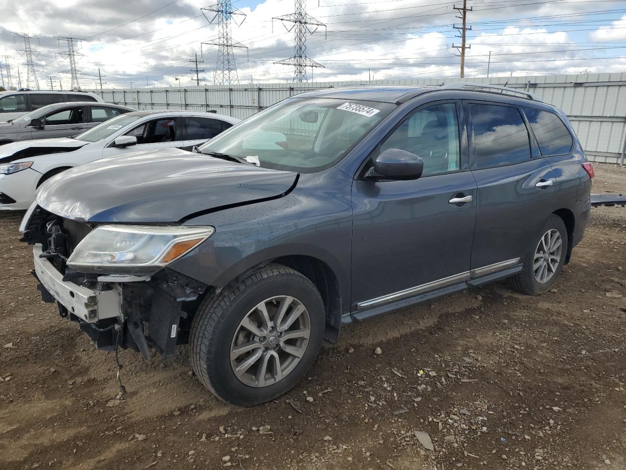  Salvage Nissan Pathfinder