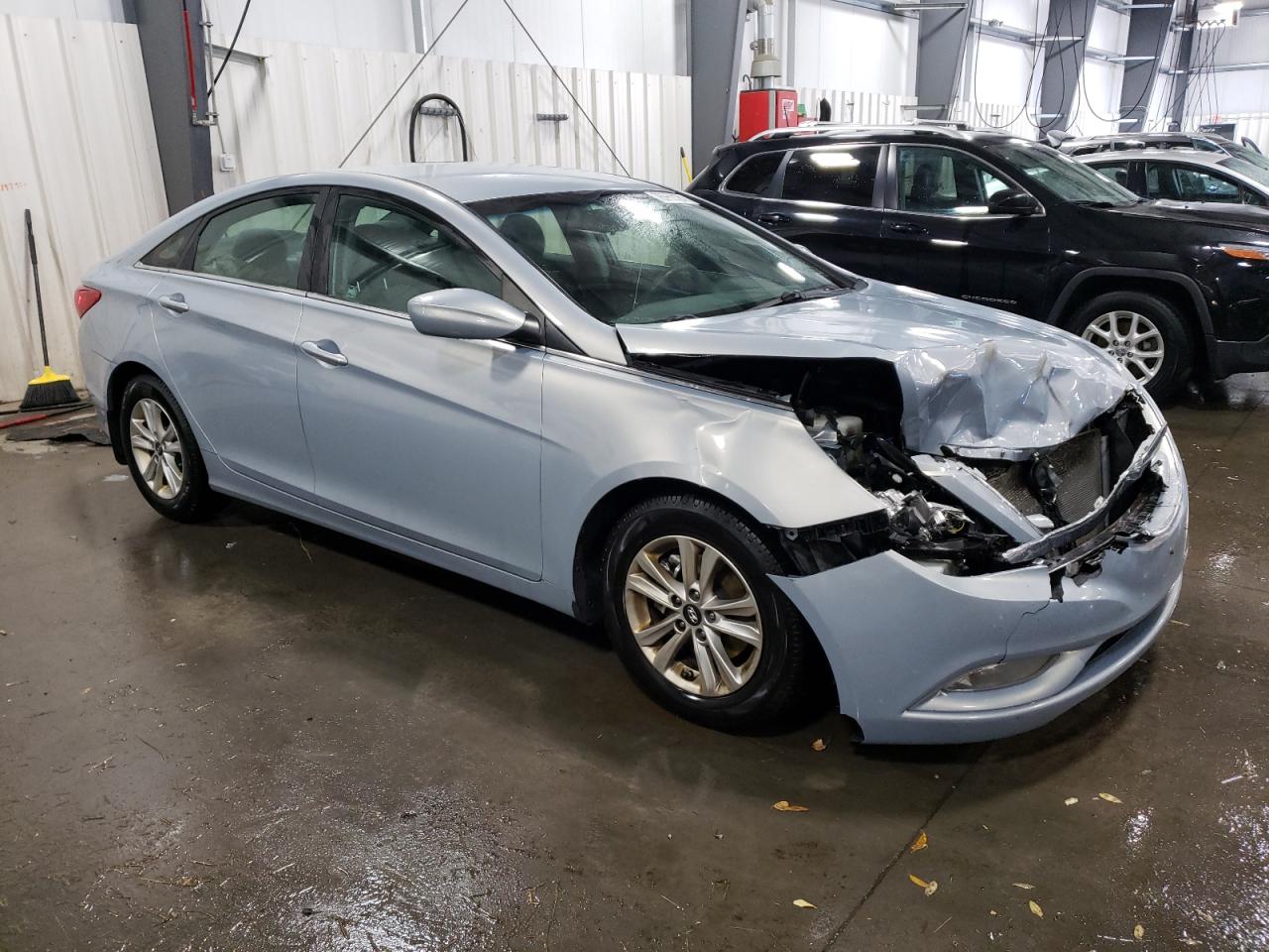 Lot #2926292398 2013 HYUNDAI SONATA GLS