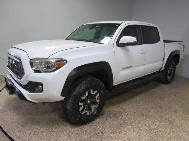 VIN 3TMAZ5CN4KM088419 2019 Toyota Tacoma, Double Cab no.2