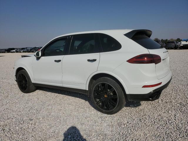 VIN WP1AA2A22JKA03872 2018 PORSCHE CAYENNE no.2