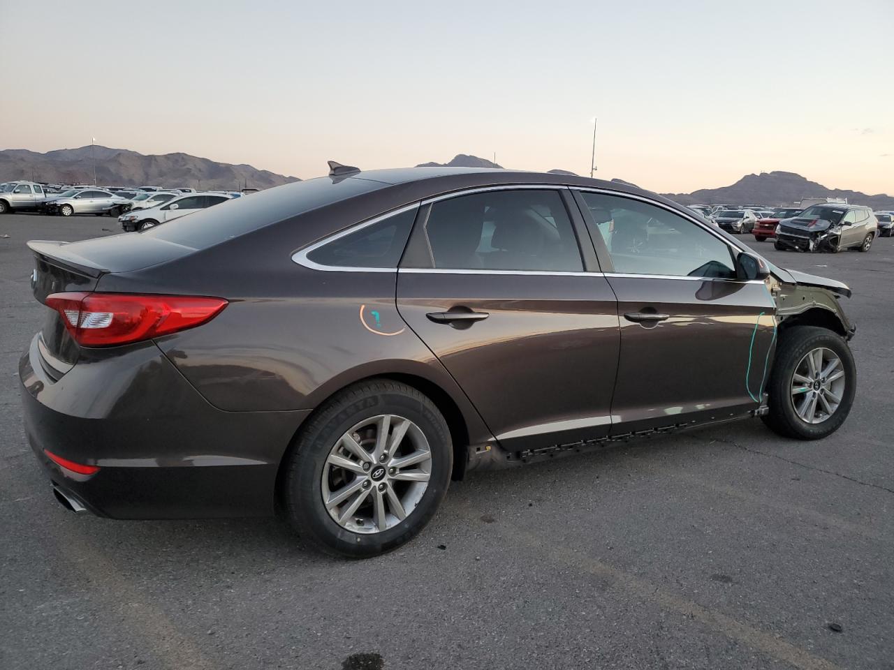 Lot #2955116777 2015 HYUNDAI SONATA SE