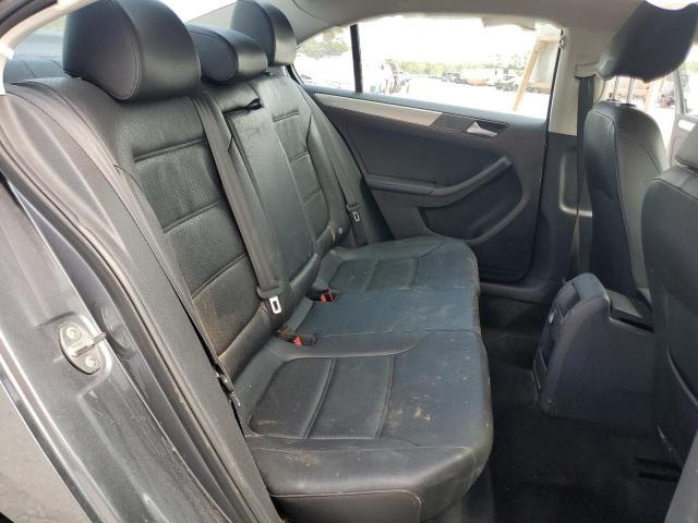 2016 VOLKSWAGEN JETTA SE - 3VWD67AJ8GM237016