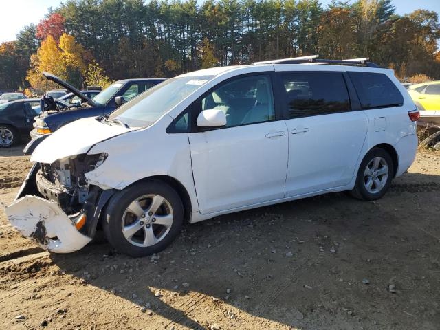 2016 TOYOTA SIENNA LE #2942353144