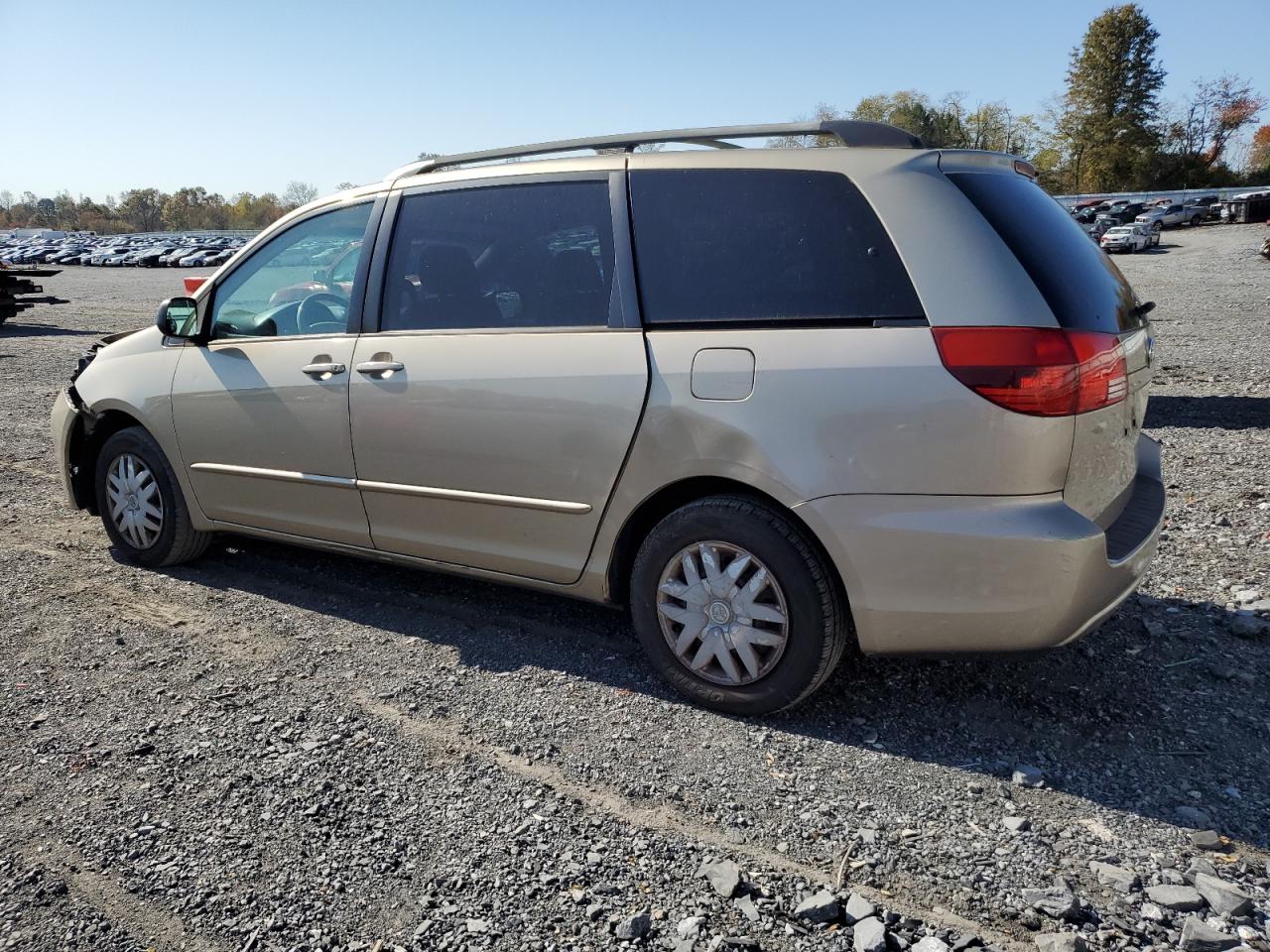 TOYOTA SIENNA CE 2004 tan  gas 5TDZA23C44S104757 photo #3