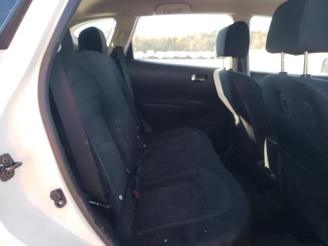 2015 NISSAN ROGUE SELE - JN8AS5MT5FW665180