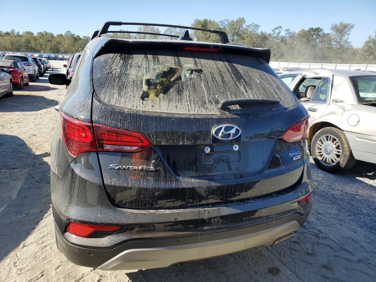 Lot #2909985036 2017 HYUNDAI SANTA FE S