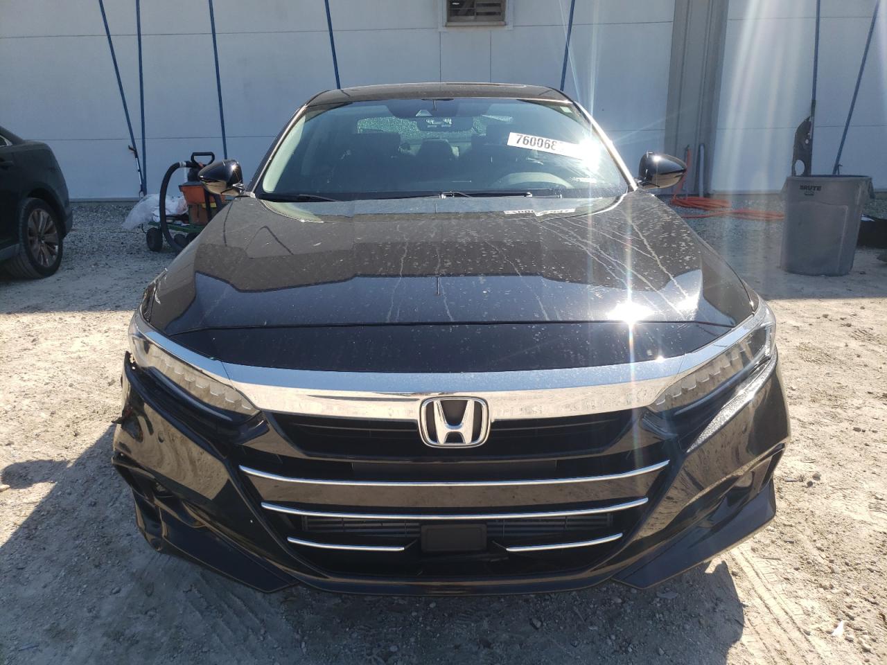 Lot #2991496893 2021 HONDA ACCORD EXL