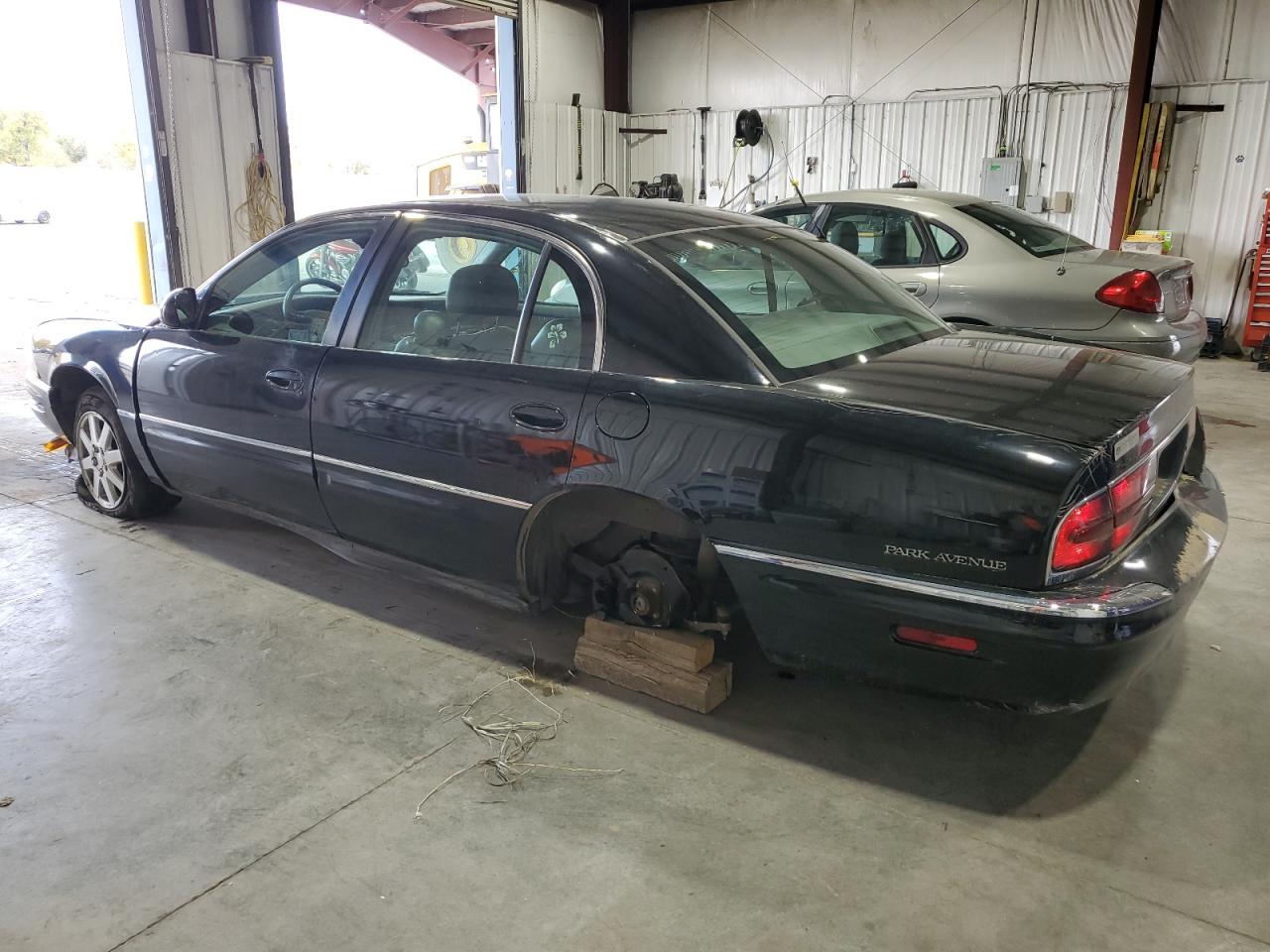 Lot #2991901180 2004 BUICK PARK AVENU