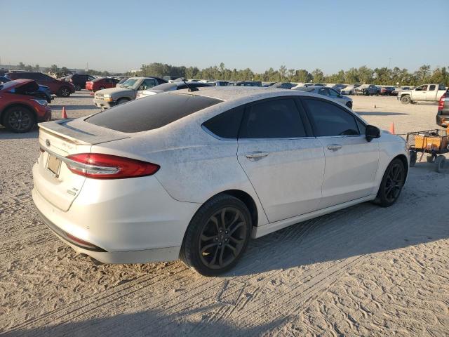 VIN 3FA6P0HD3JR213576 2018 Ford Fusion, SE no.3