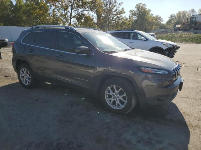 1C4PJLCB6HW650180 Jeep Grand Cher Latitude 2017