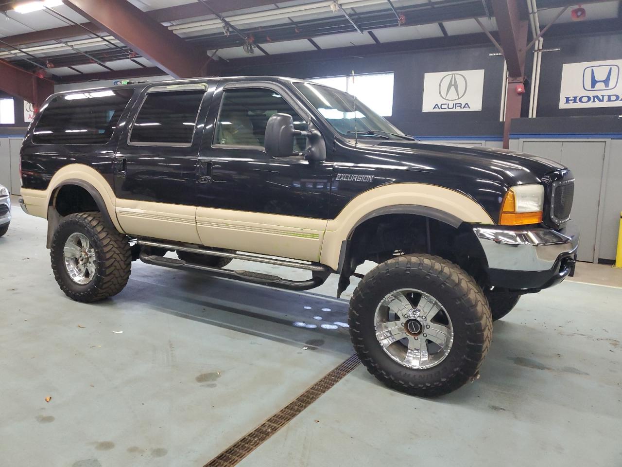 Lot #2923238464 2000 FORD EXCURSION