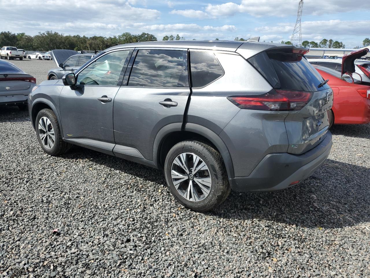 Lot #2989157893 2021 NISSAN ROGUE SV