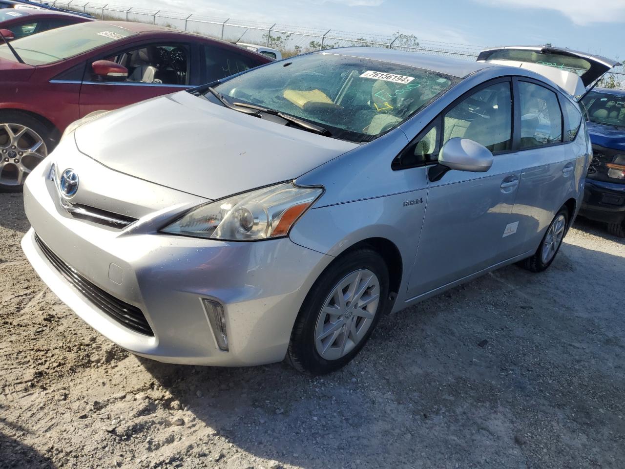 Toyota Prius V 2013 ZVW41L