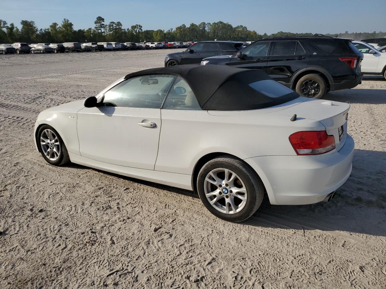 Lot #3041116143 2009 BMW 128 I