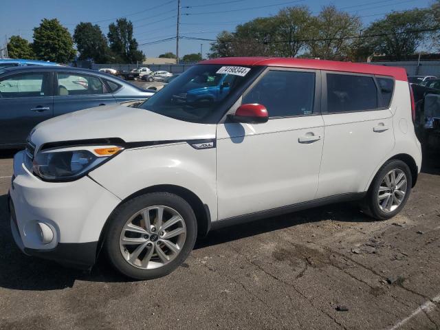 VIN KNDJP3A53K7665299 2019 KIA Soul, + no.1