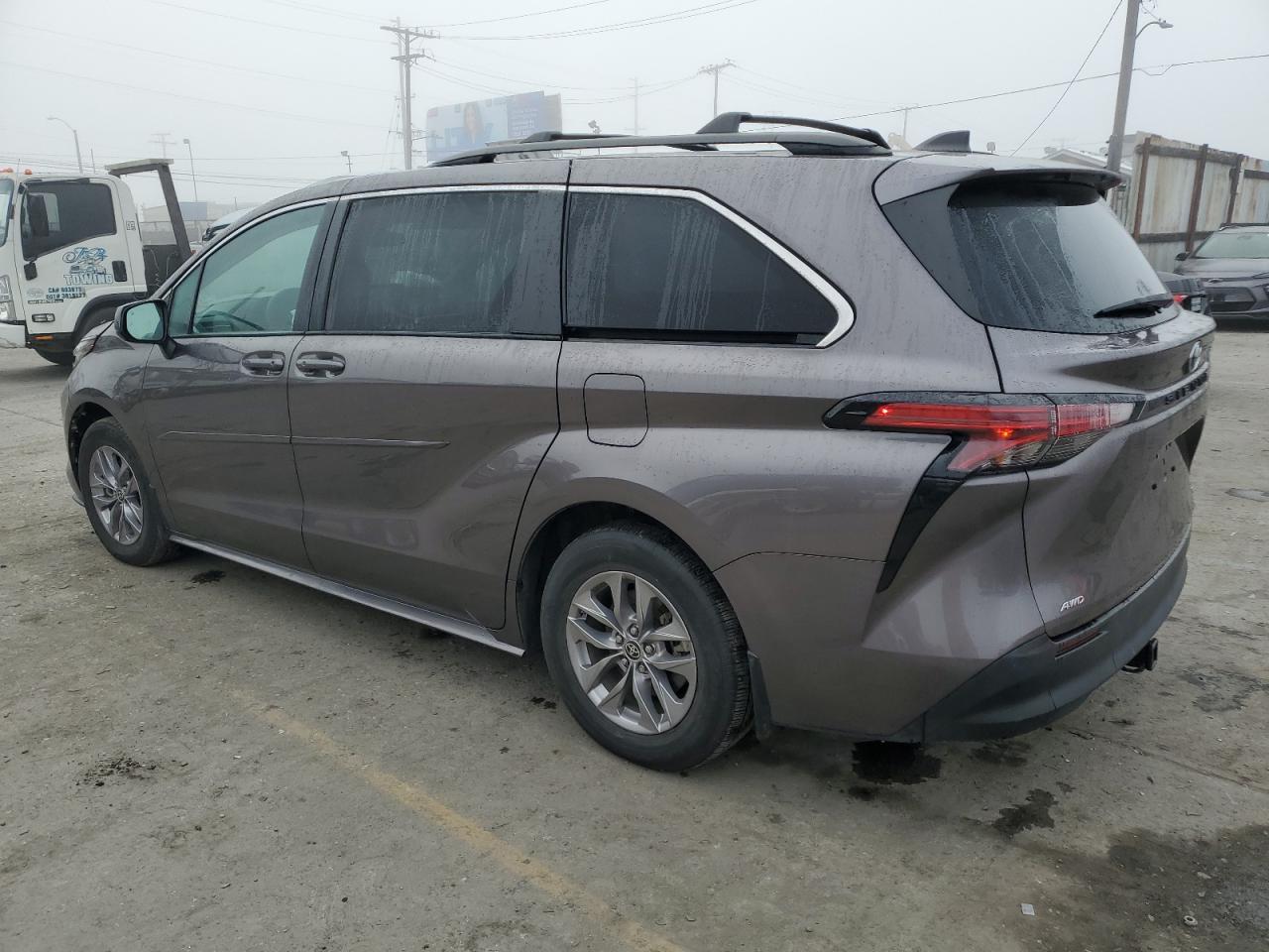 Lot #2928175706 2022 TOYOTA SIENNA LE