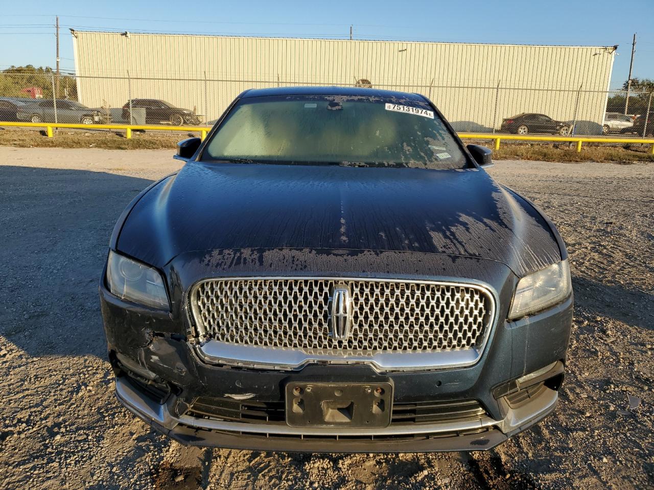 Lot #2955594928 2017 LINCOLN CONTINENTA