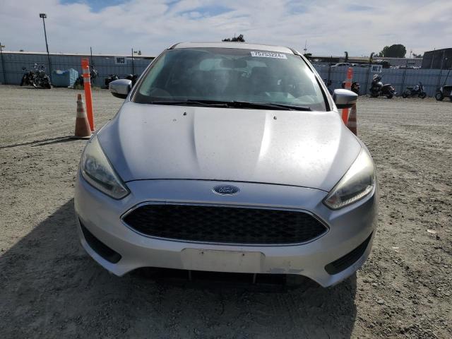 VIN 1FADP3K26FL203520 2015 Ford Focus, SE no.5