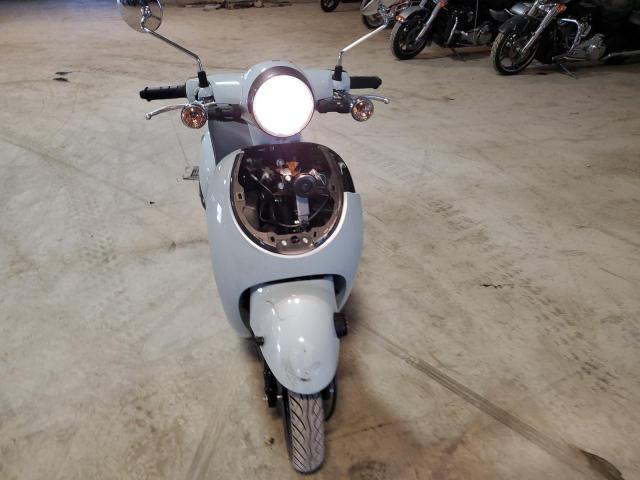 2022 HONDA NCW50 JH2AF7712NK503106