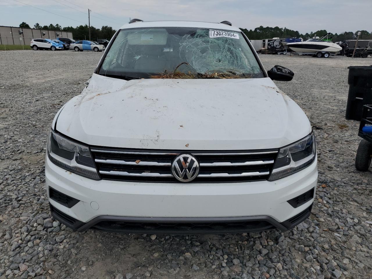 Lot #2955086818 2021 VOLKSWAGEN TIGUAN SE