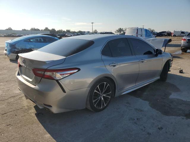 VIN 4T1B11HK7JU615698 2018 Toyota Camry, L no.3