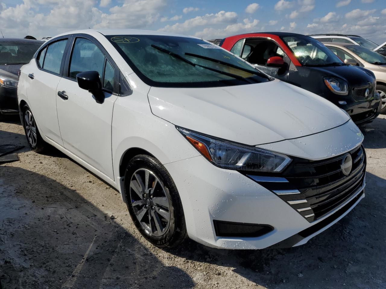 Lot #2976941945 2024 NISSAN VERSA S