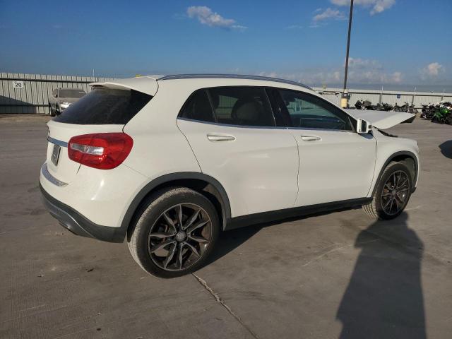 VIN WDCTG4EB9HJ296212 2017 MERCEDES-BENZ GLA-CLASS no.3