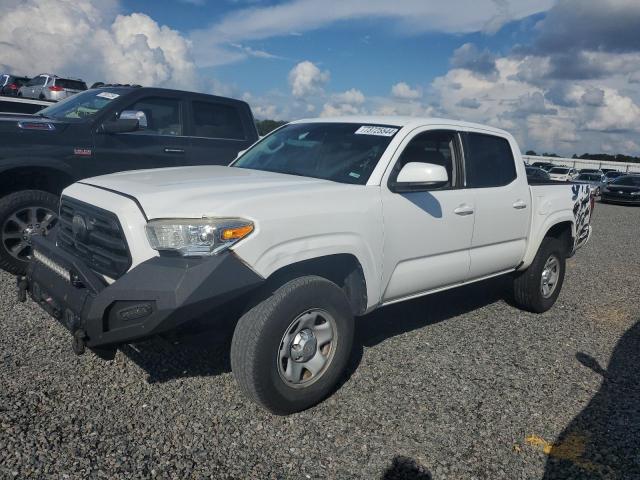 VIN 5TFAX5GNXJX125899 2018 Toyota Tacoma, Double Cab no.1