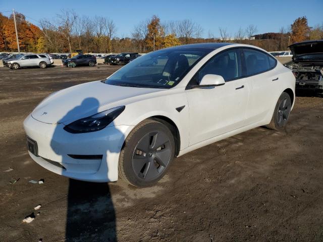 VIN 5YJ3E1EA3NF251867 2022 Tesla MODEL 3 no.1