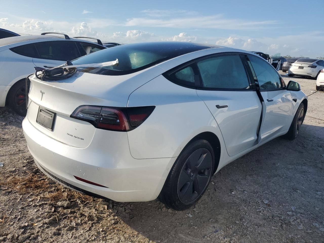 Lot #2999482298 2022 TESLA MODEL 3