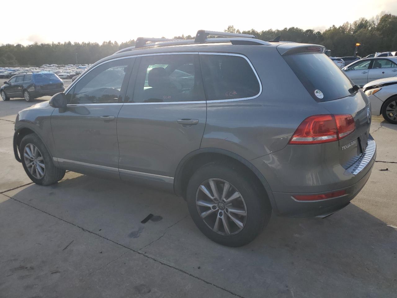 Lot #2979142998 2014 VOLKSWAGEN TOUAREG V6