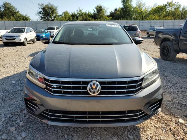 2017 VOLKSWAGEN PASSAT R-L - 1VWDT7A34HC077780