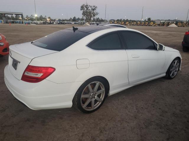 VIN WDDGJ4HBXDG060654 2013 MERCEDES-BENZ C-CLASS no.3