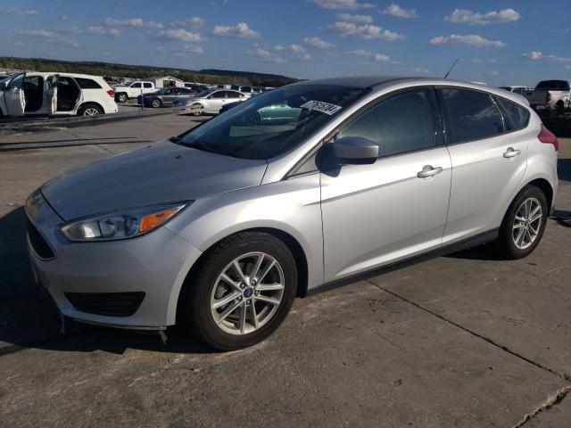 FORD FOCUS SE 2018 silver  gas 1FADP3K2XJL279296 photo #1