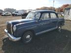 MERCEDES-BENZ 180 photo