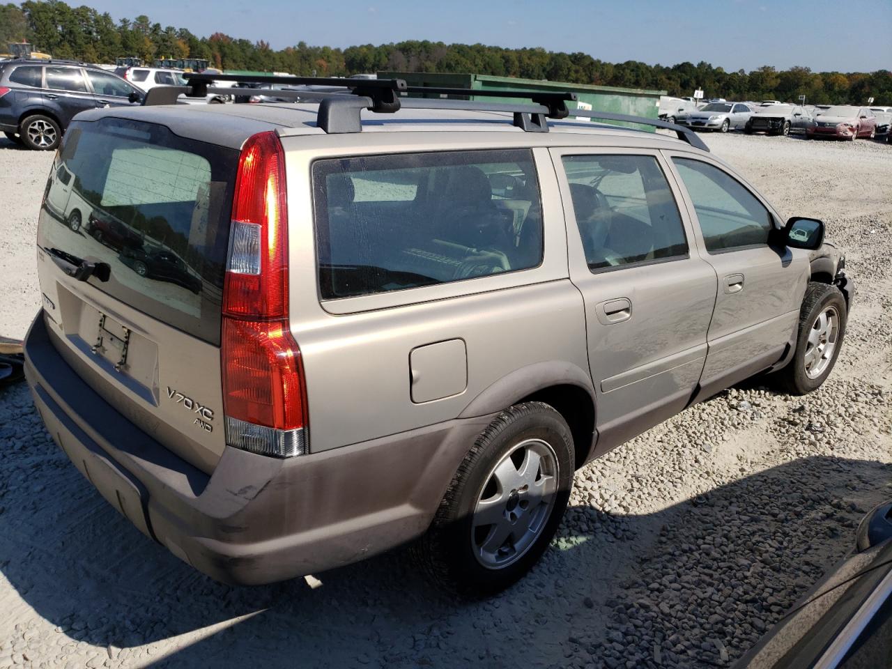 Lot #2943221446 2002 VOLVO V70 XC