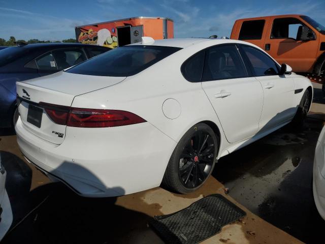 VIN SAJBL4GXXNCY91125 2022 Jaguar XF, R-Dynamic Se no.3