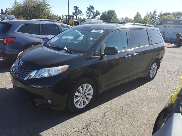 TOYOTA SIENNA XLE