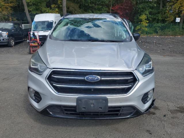 VIN 1FMCU9GD7HUE83338 2017 Ford Escape, SE no.5