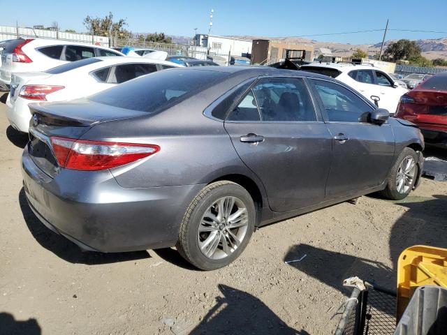 VIN 4T1BF1FK5HU624303 2017 Toyota Camry, LE no.3