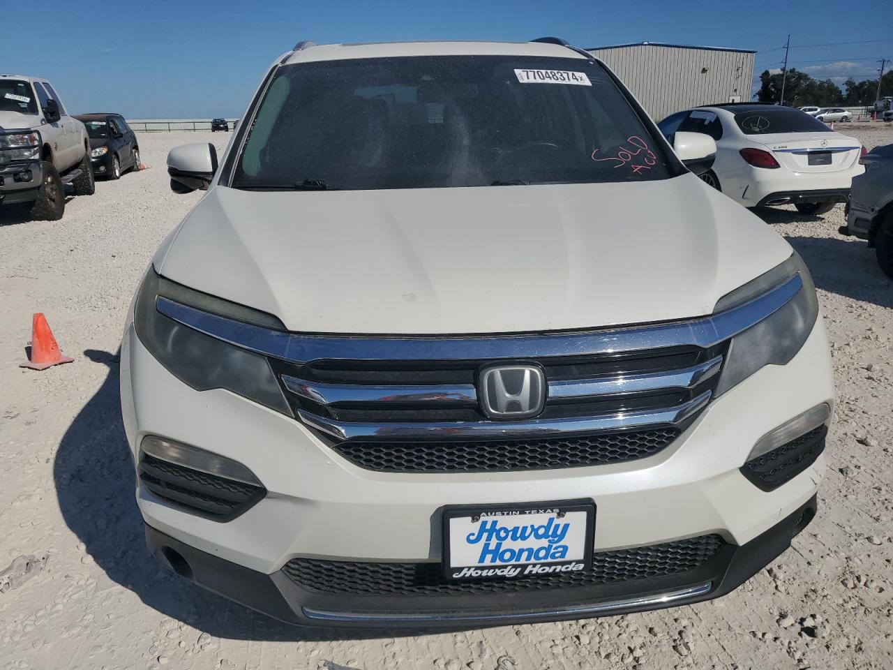 Lot #2977056875 2017 HONDA PILOT TOUR