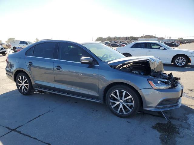 VIN 3VWDB7AJ2HM413510 2017 Volkswagen Jetta, SE no.4