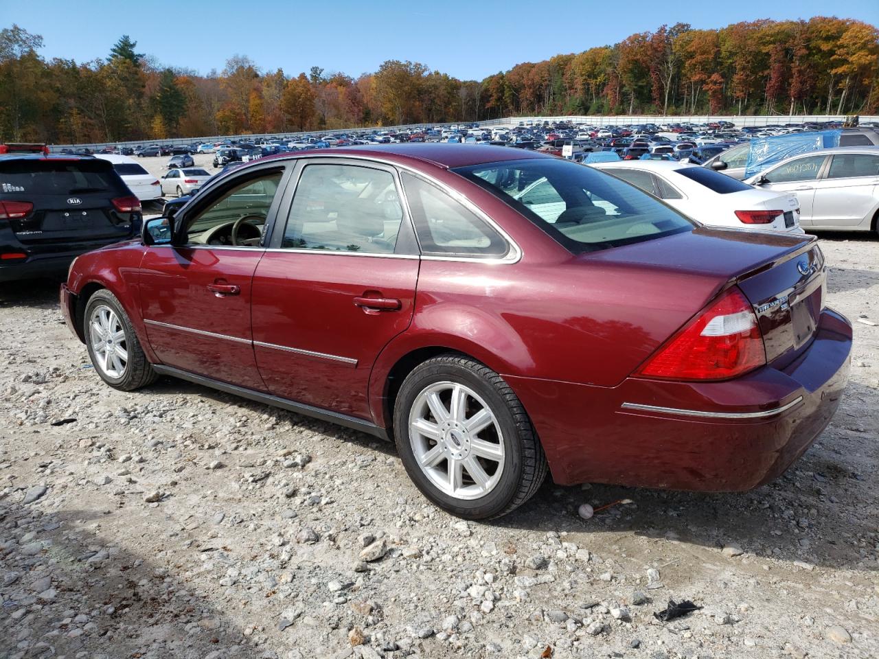 Lot #3049600657 2006 FORD FIVE HUNDR