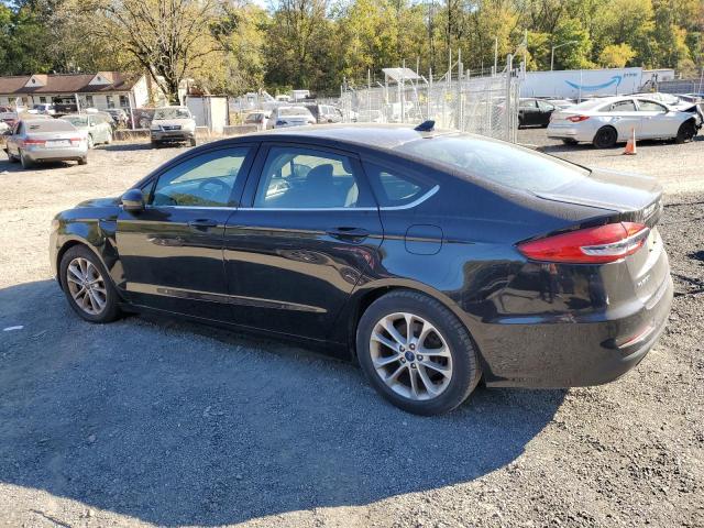 VIN 3FA6P0HD2KR159298 2019 Ford Fusion, SE no.2