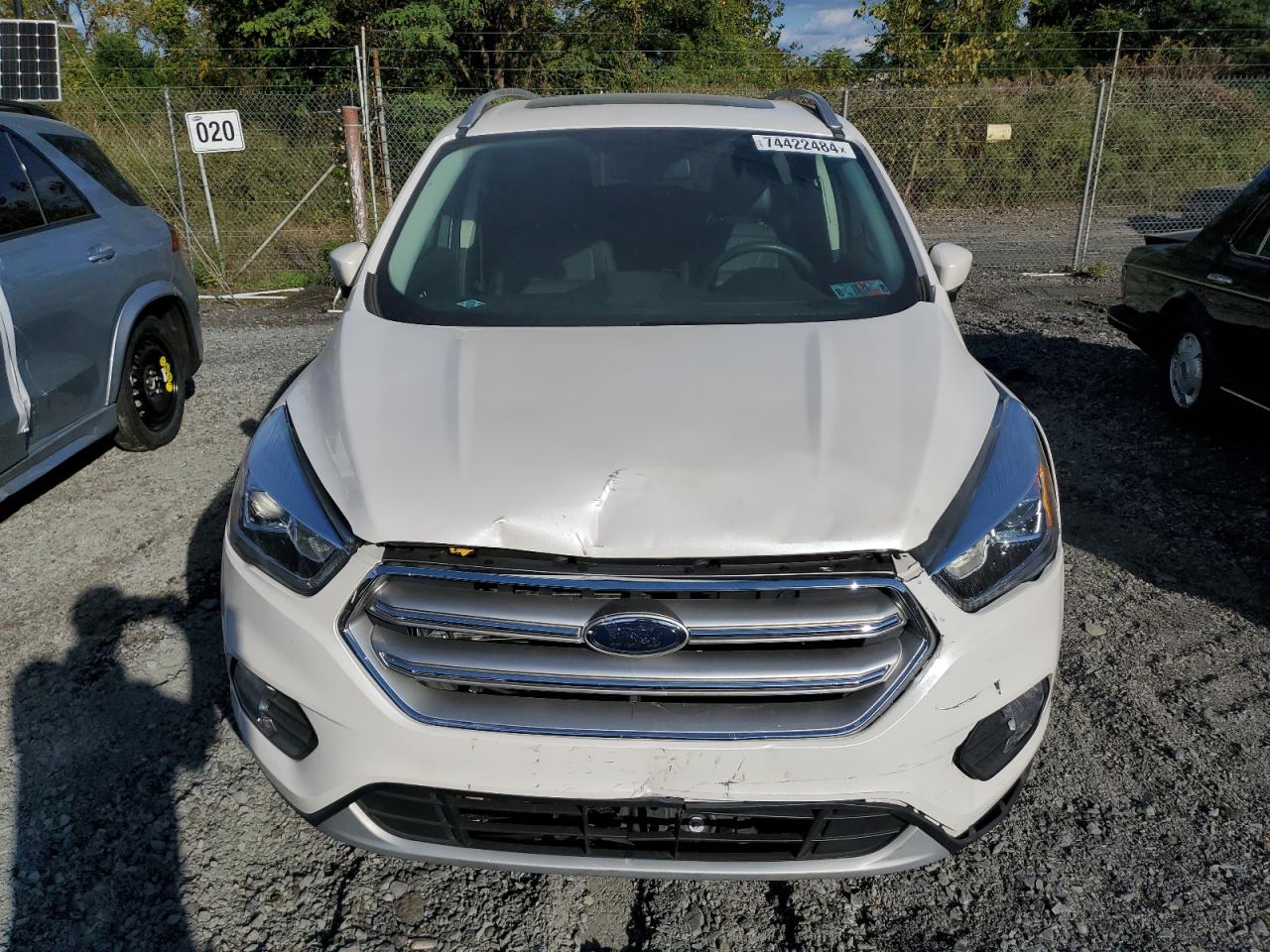 Lot #2945284511 2017 FORD ESCAPE TIT